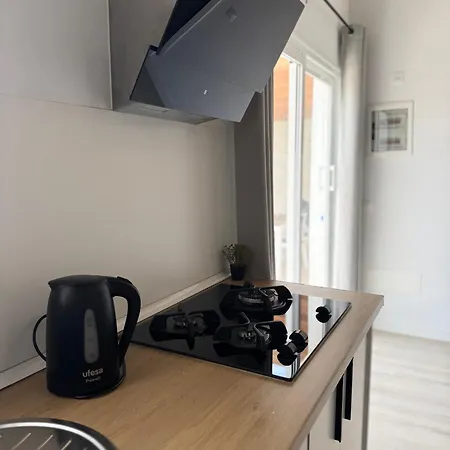 Mirafonso-valeria Willa *